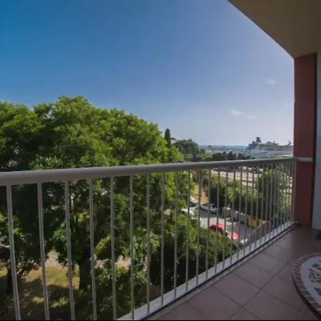 Close To Everything Need דירה *